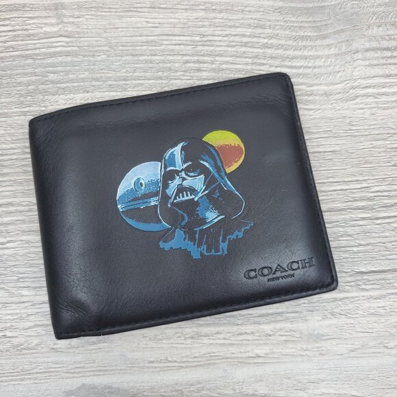 Star Wars x Coach 3 in 1 wallet with Darth Vader - Picture 1 of 10